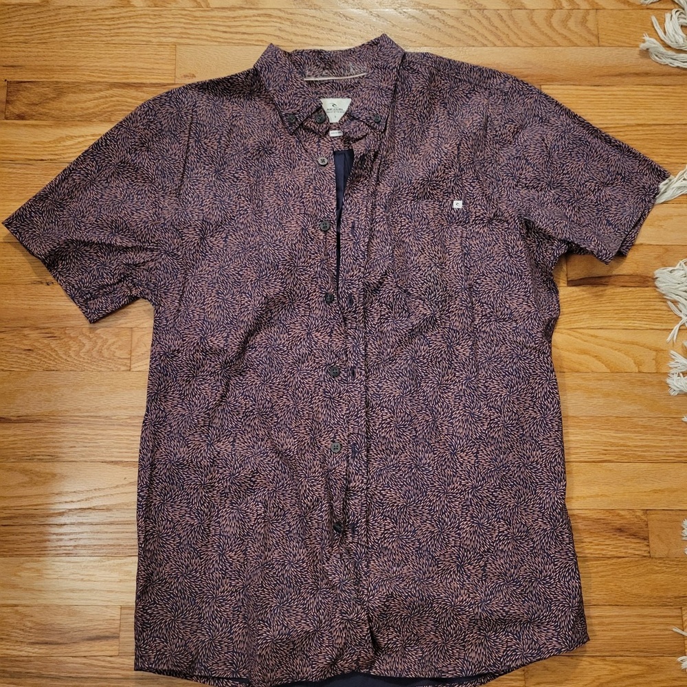 3 Ripcurl Shirts - Picture 5 of 7